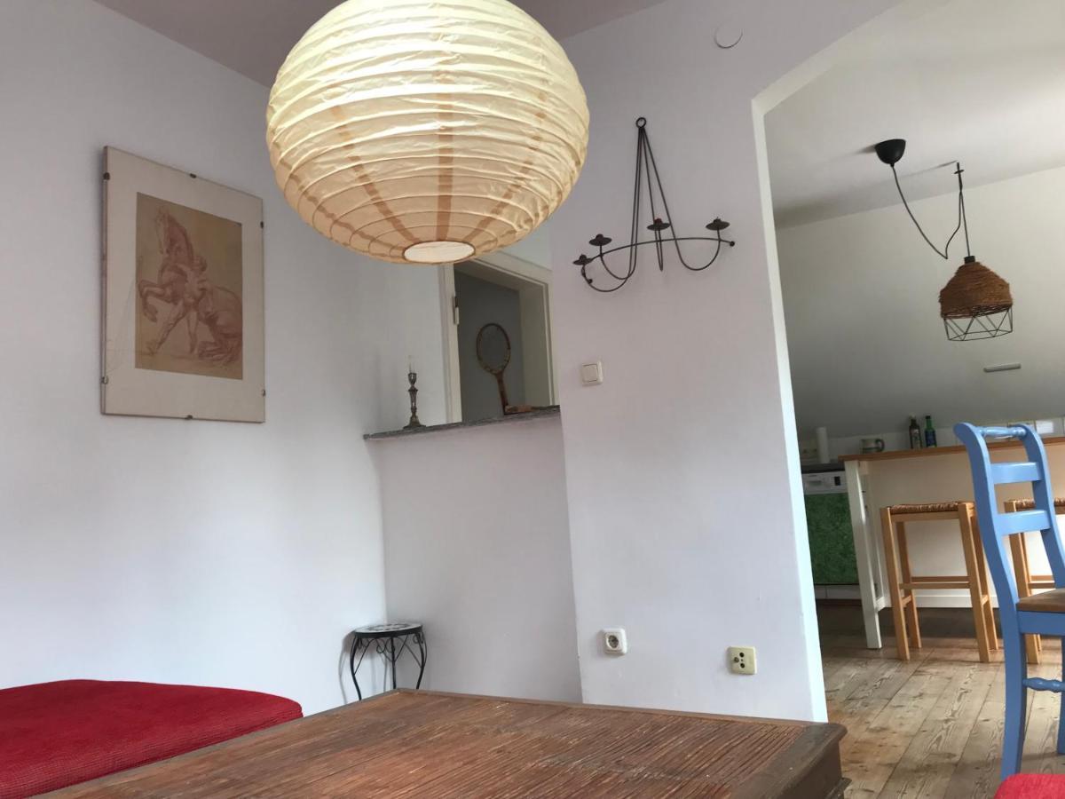 מינכן Charmante Altbau-Dg-Wohnung מראה חיצוני תמונה